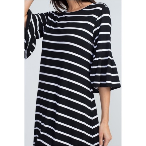 Women's Ruffled 3/4 Sleeve Striped Summer Dress BK - Picture 4 of 5